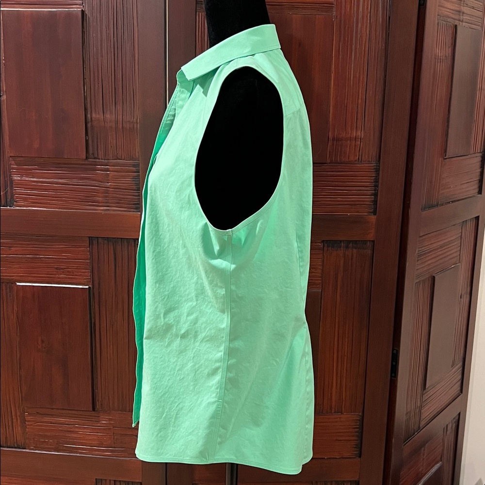 Talbots non iron sleeveless button blouse - Picture 3 of 5